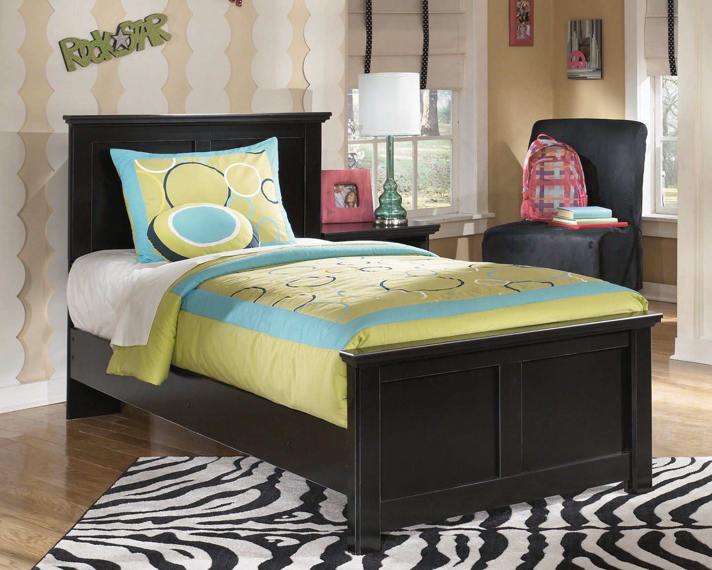 Maribel Twin Panel Bed with Mirrored Dresser and 2 Nightstands