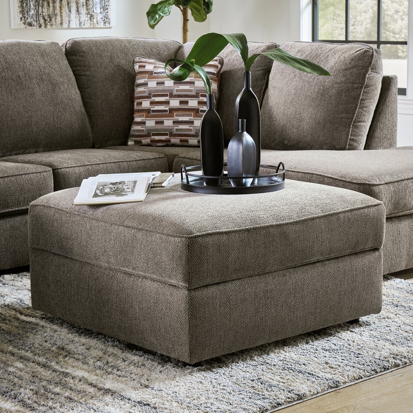 O'Phannon 2-Piece Sectional with Ottoman