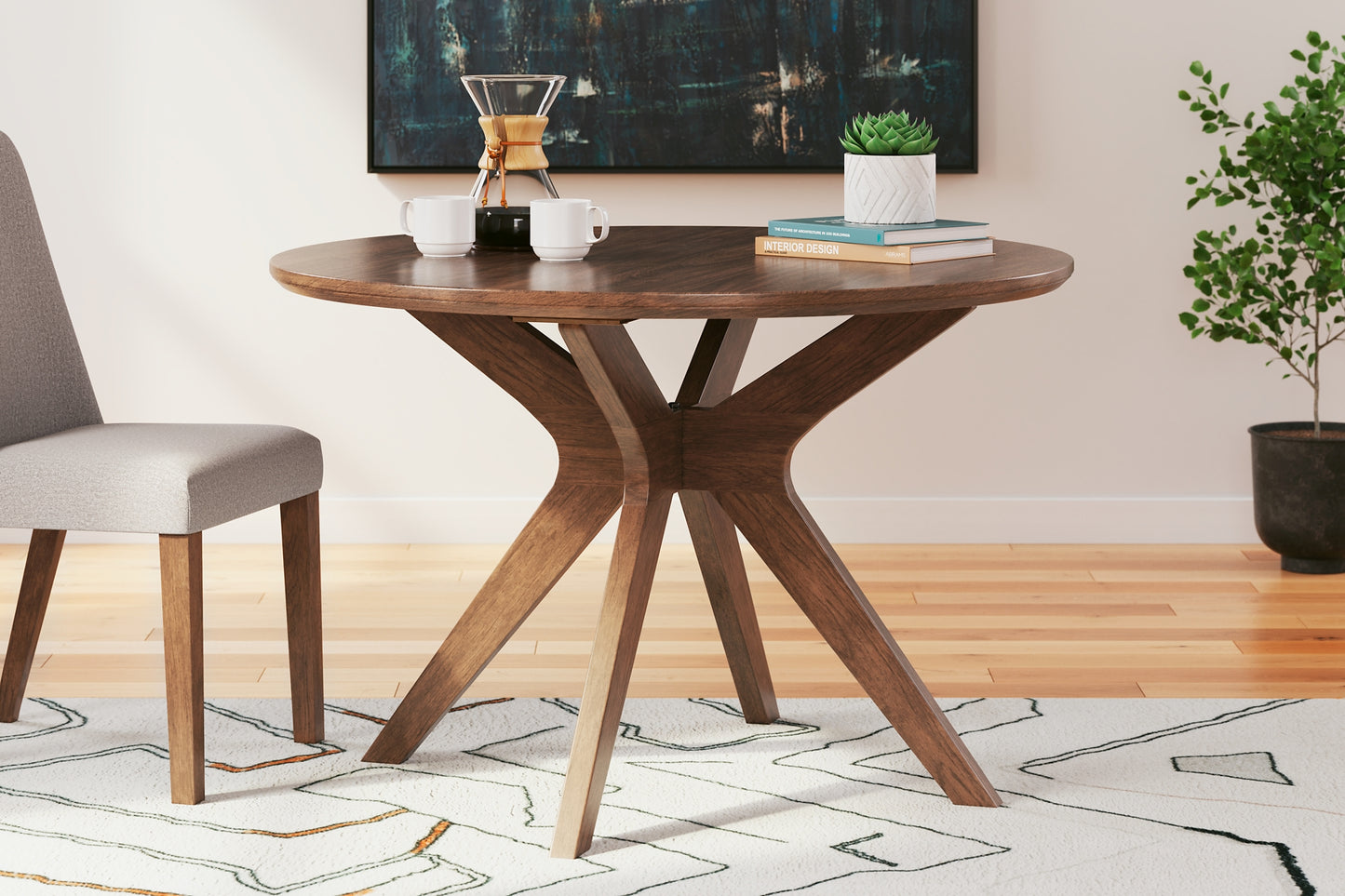 Lyncott Round Dining Room Table