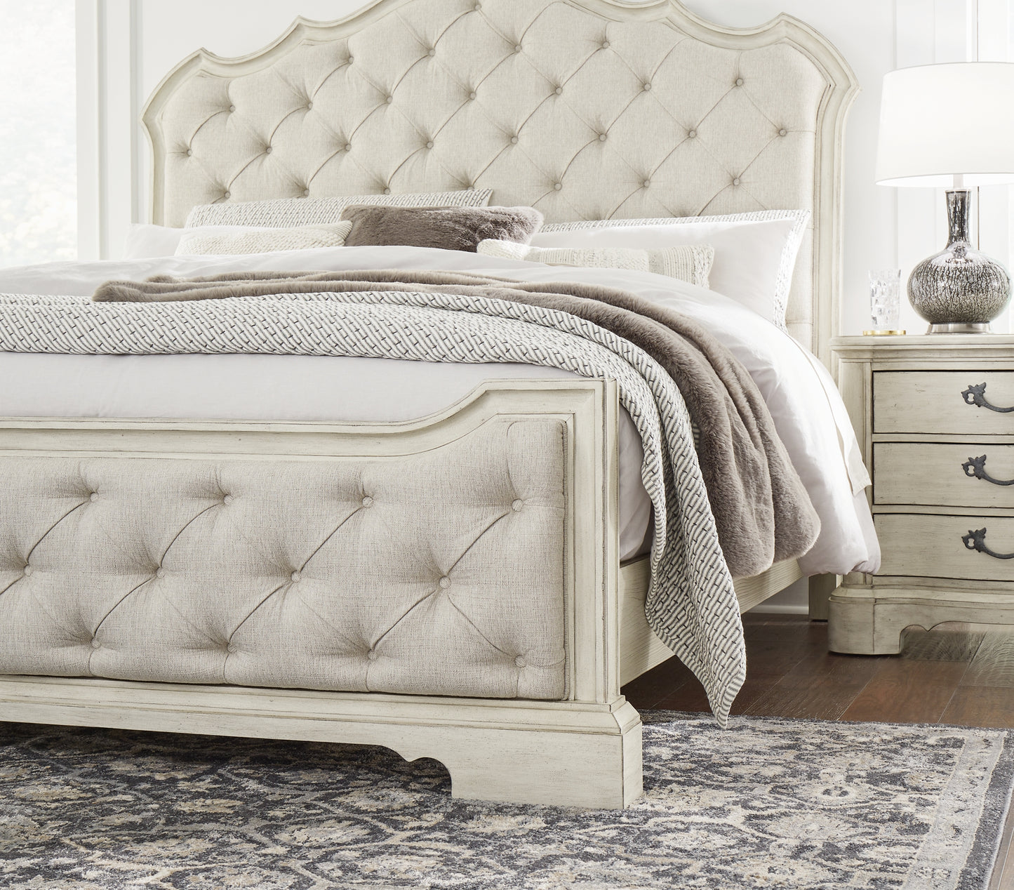 Arlendyne California King Upholstered Bed with Mirrored Dresser