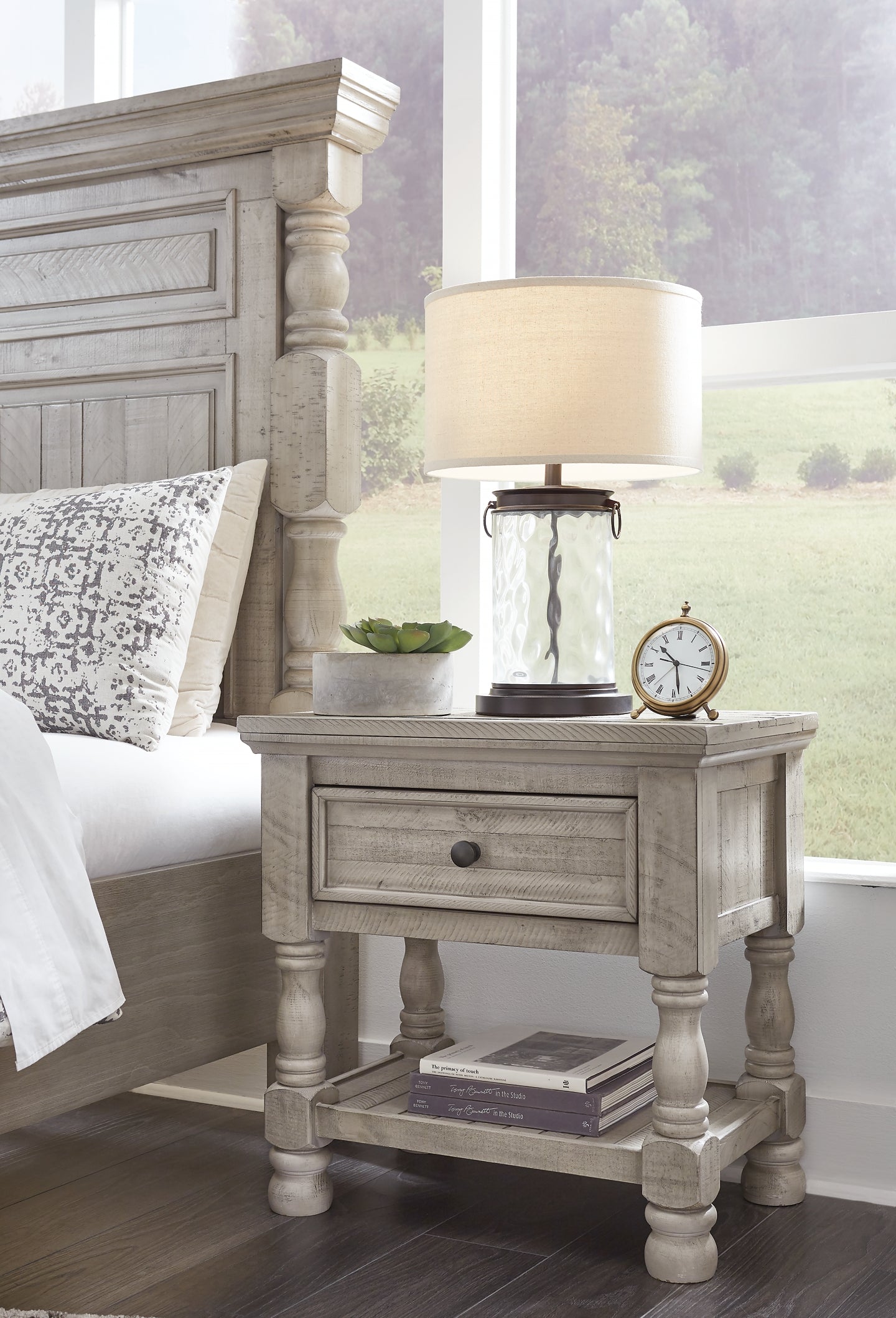 Harrastone King Panel Bed with Mirrored Dresser, Chest and Nightstand