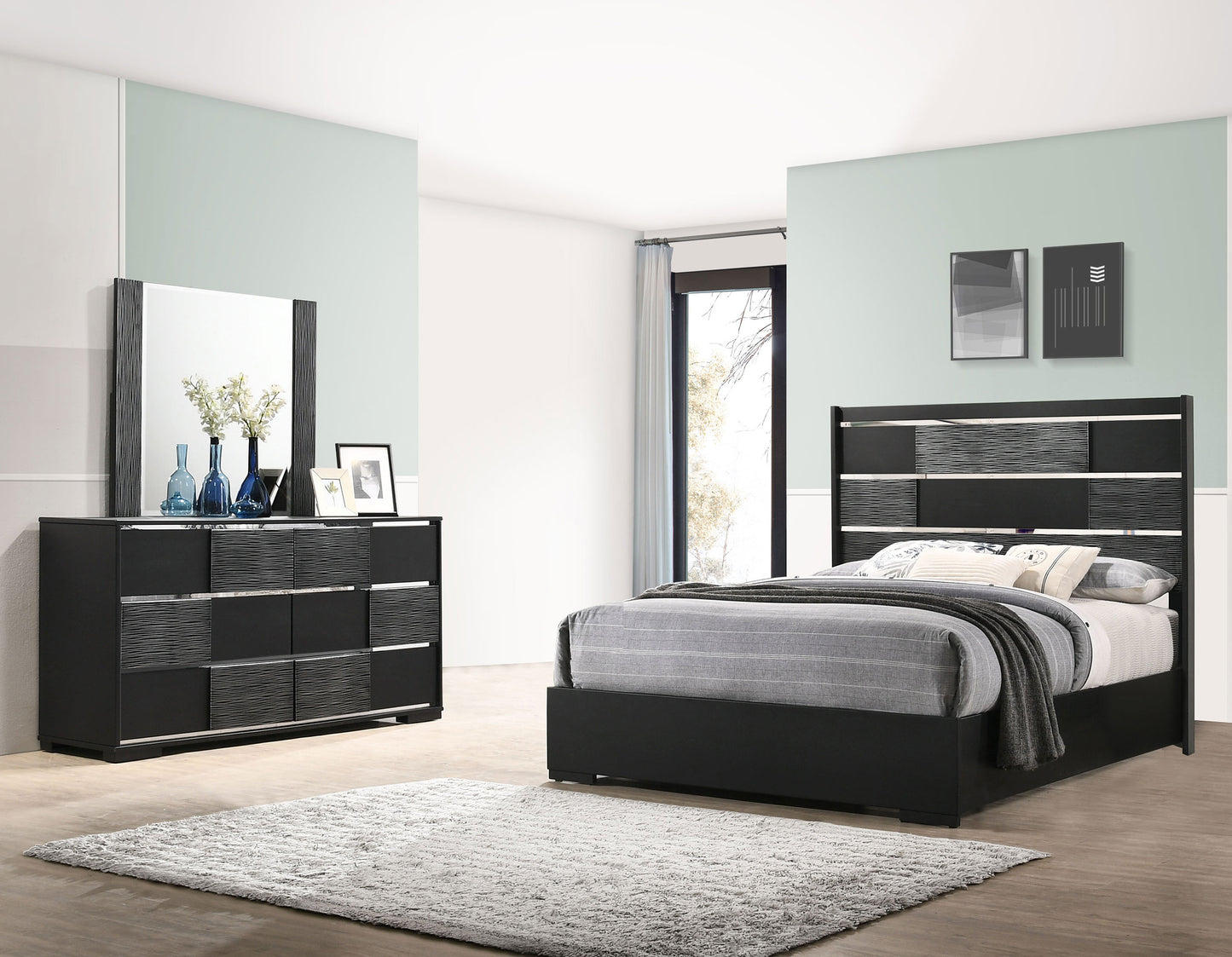 Blacktoft 4-piece Eastern King Bedroom Set Black