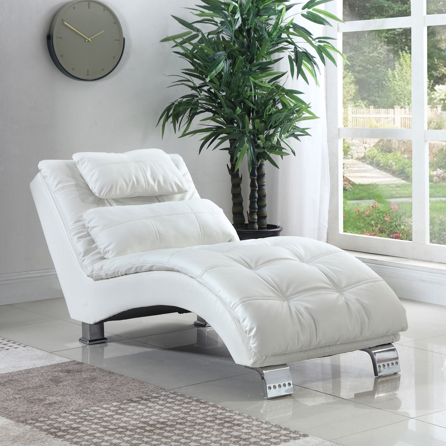 Dilleston Faux Leather Upholstered Tufted Chaise White