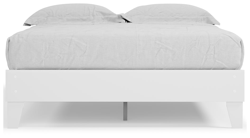 Piperton Queen Platform Bed with Dresser and 2 Nightstands