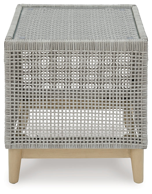 Seton Creek 2 Outdoor Lounge Chairs with End Table